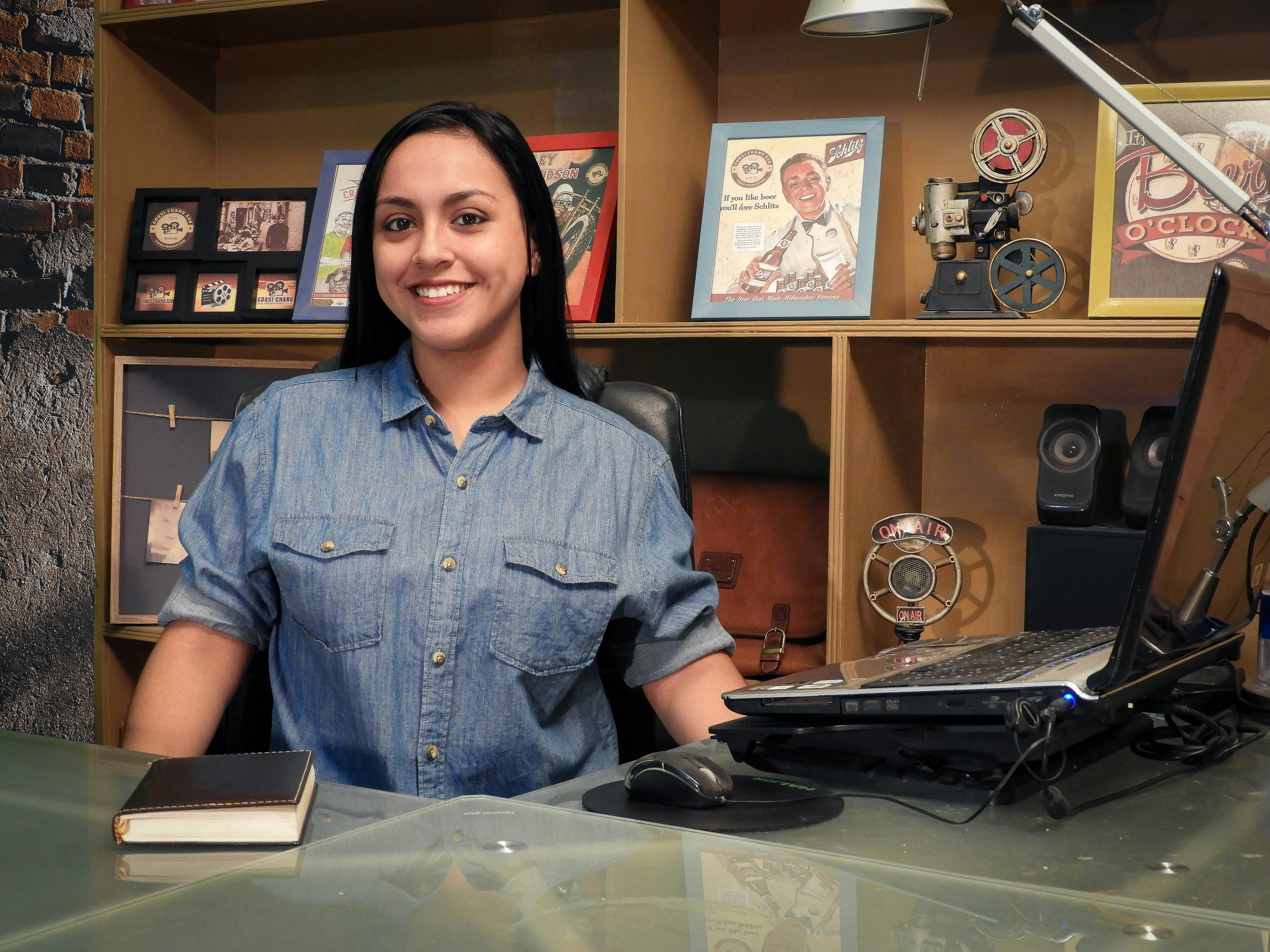 Portrait de Sarah, Secrétaire